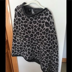 Barefoot Dreams CozyChic Leopard Poncho